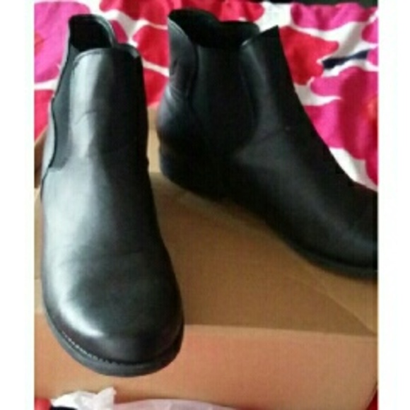 Black Chelsea Ankle Boots