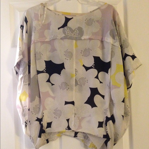 DVF small blouse.