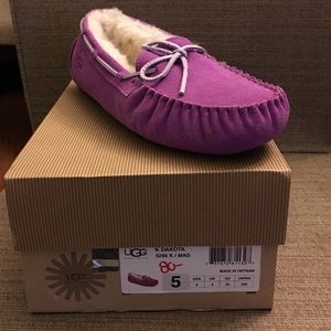 Brand new ugg slippers in box