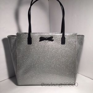 🎄❤️Kate Spade Taden Mavis Street Silver Tote❤️🎄