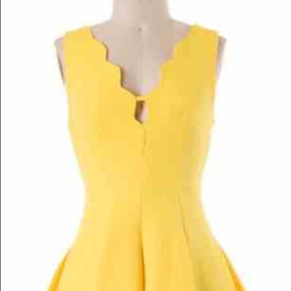 ISO: yellow skater dress, scalloped neckline! ASAP