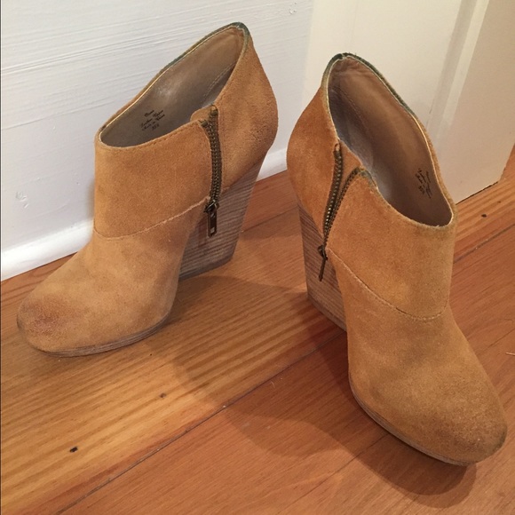 Saks Fifth Avenue Brand suede bootie - Picture 1 of 1
