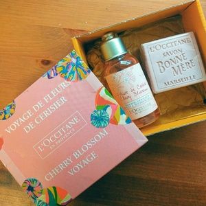 L'OCCITANE Cherry Blossom Voyage Gift Set