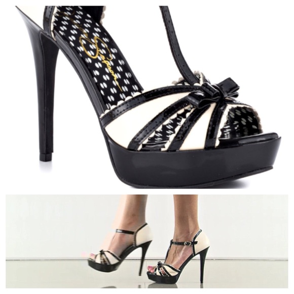 Brand new Jessica Simpson Britt Heel