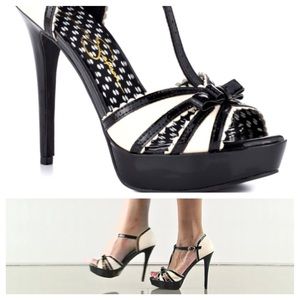 Brand new Jessica Simpson Britt Heel