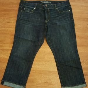 American Eagle Capris brand new