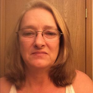 Meet your Posher, Eva