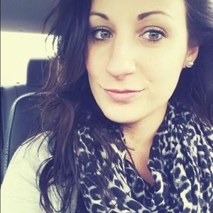 Meet your Posher, Melissa