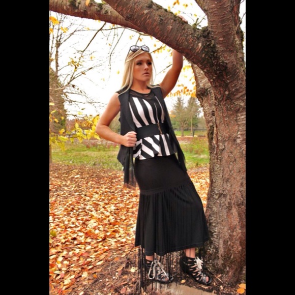 Avant Garde pelplum shirt - Picture 1 of 1