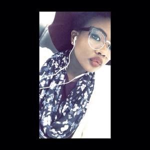 Meet your Posher, Julianne