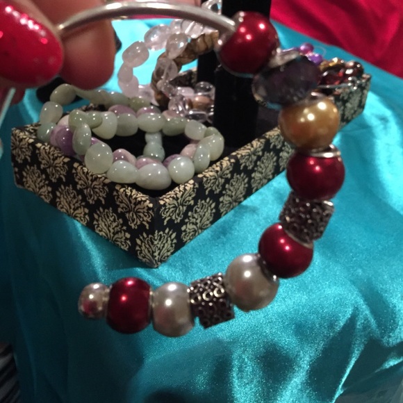 Brackets - Picture 3 of 4