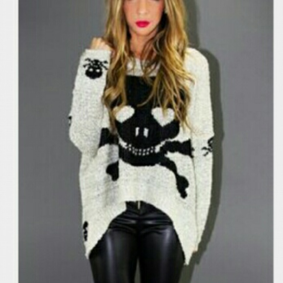 Skull sweater