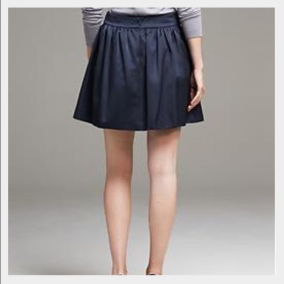 Banana Republic skirt - Picture 2 of 2