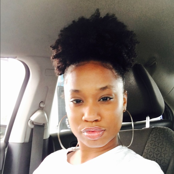 Meet your Posher, Kristina