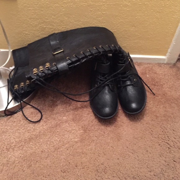 Black lace up boots
