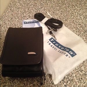Travelon crossbody bag