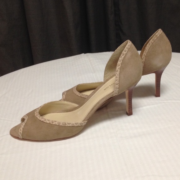 Ann Taylor "Valerie" 8.5 - Picture 2 of 4