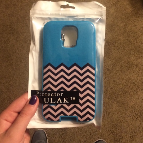 Galaxy s5 blue and chevron ULAK case. Turquoise. - Picture 1 of 3
