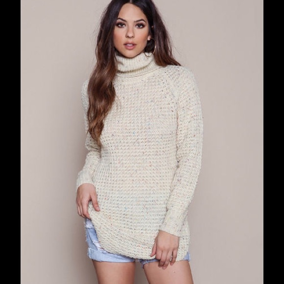 NWT Ivory Chunky Mohair Sweater Sz ML - Picture 2 of 4