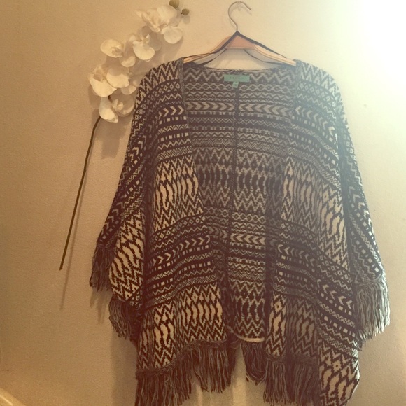 Tribal Print Poncho (SOLD!)