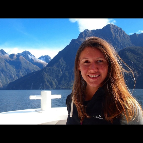 Meet your Posher, Stella - Picture 2 of 3