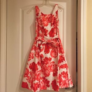 Jessica Howard Ivory & Red Dress petty coat skirt