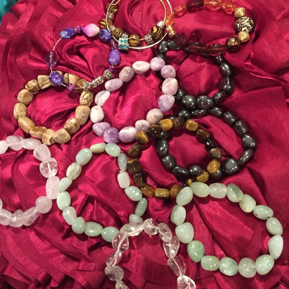 Brackets - Picture 2 of 4