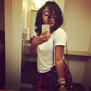 Meet your Posher, Vashelle