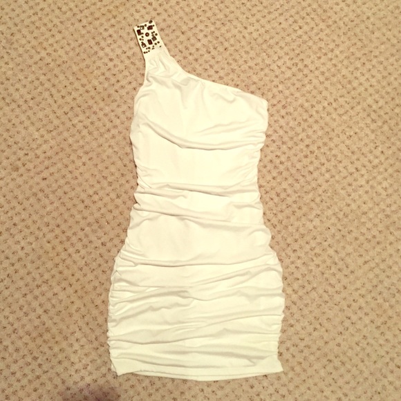 White One Shoulder Party Dress!!