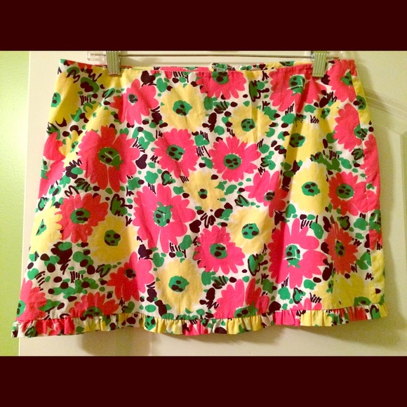 Lilly Pulitzer skirt.Size 8.Great condition!$35.00