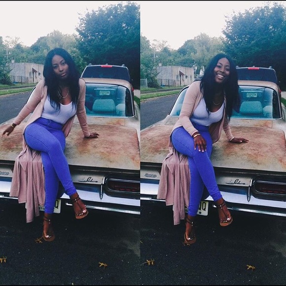 Meet your Posher, Courtney - Picture 1 of 1