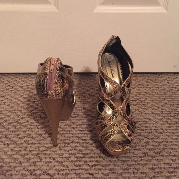 Michael Antonio heels (new) - Picture 2 of 2