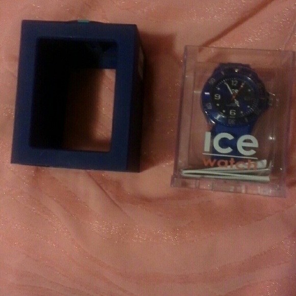 Ice Watch - Picture 2 of 3