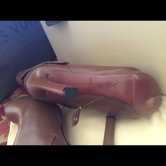 Louis Vuitton Ankle Brown Boots - Picture 3 of 3