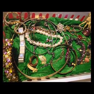 20+ piece misc. jewelry lot- only $10