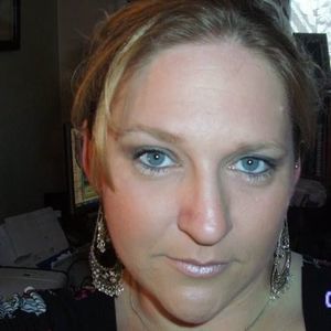 Meet your Posher, Yvette