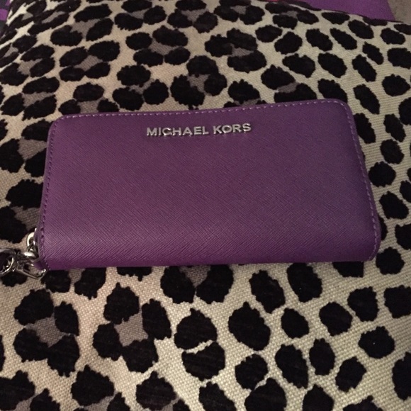 Michael Kors Wristlet