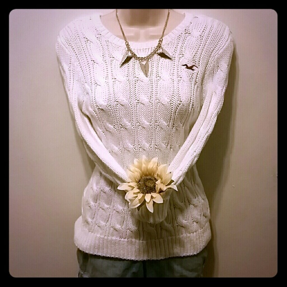 Holister Knit sweater