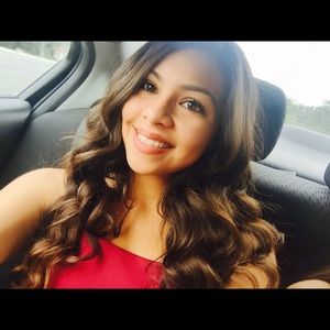 Meet your Posher, Paola