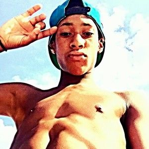 Meet your Posher, Kyrie