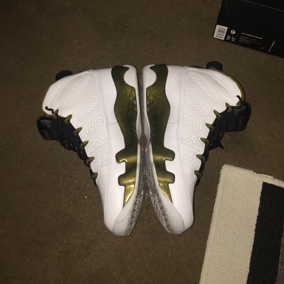 Air Jordan 9s - Picture 3 of 3