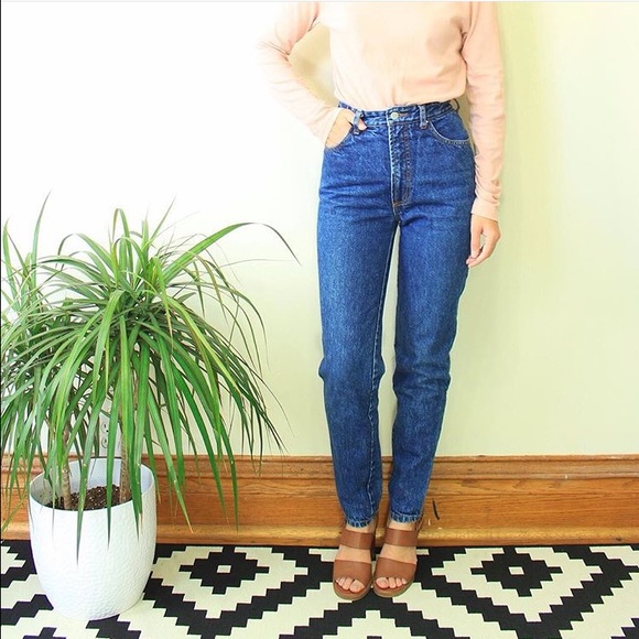 Dupe AA Petite: Rare High Waist VintageBONGO Jeans