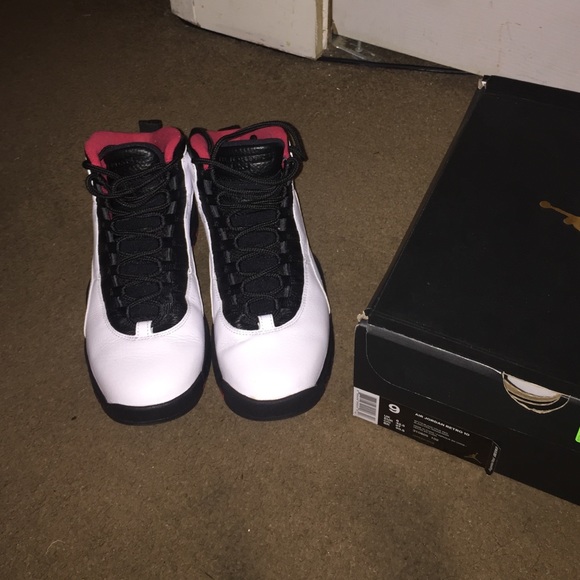 Air Jordan 10s - Picture 2 of 3