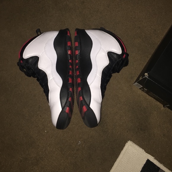 Air Jordan 10s - Picture 3 of 3
