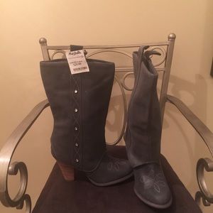 Naughty Monkey Gray Boots