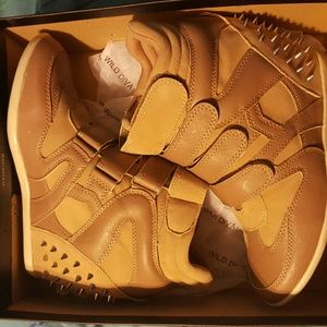 🚨Final price drop! Trendy Wedge Sneakers!!