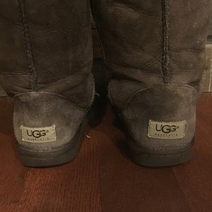 UGGS Classic Tall Size 7
