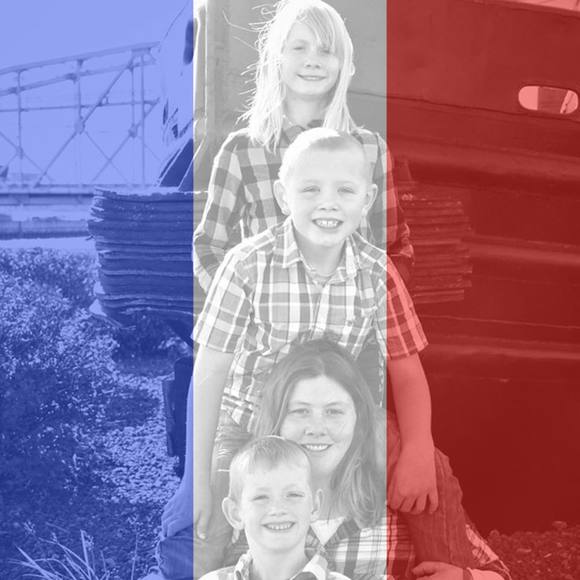 Meet your Posher, Jennifer - Picture 1 of 1