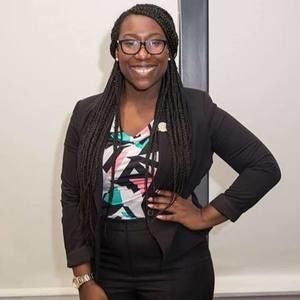 Meet your Posher, Tabitha