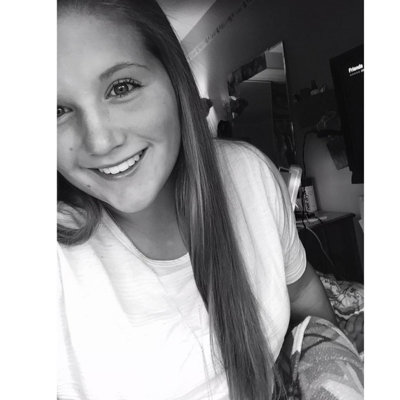 Meet your Posher, Abbie